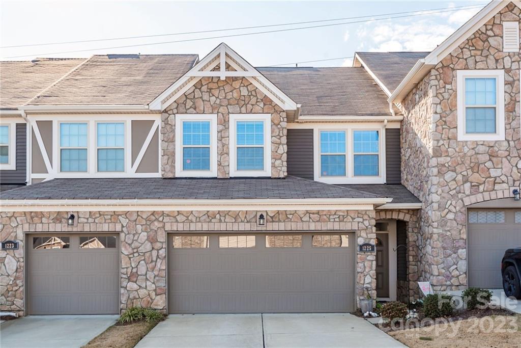 Ayrshire Townhomes - Residential