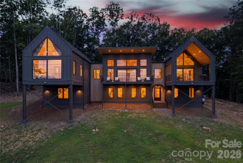 Photo of 724 Grand Laurel Way, Brasstown, NC 28902 (MLS # 4420010)