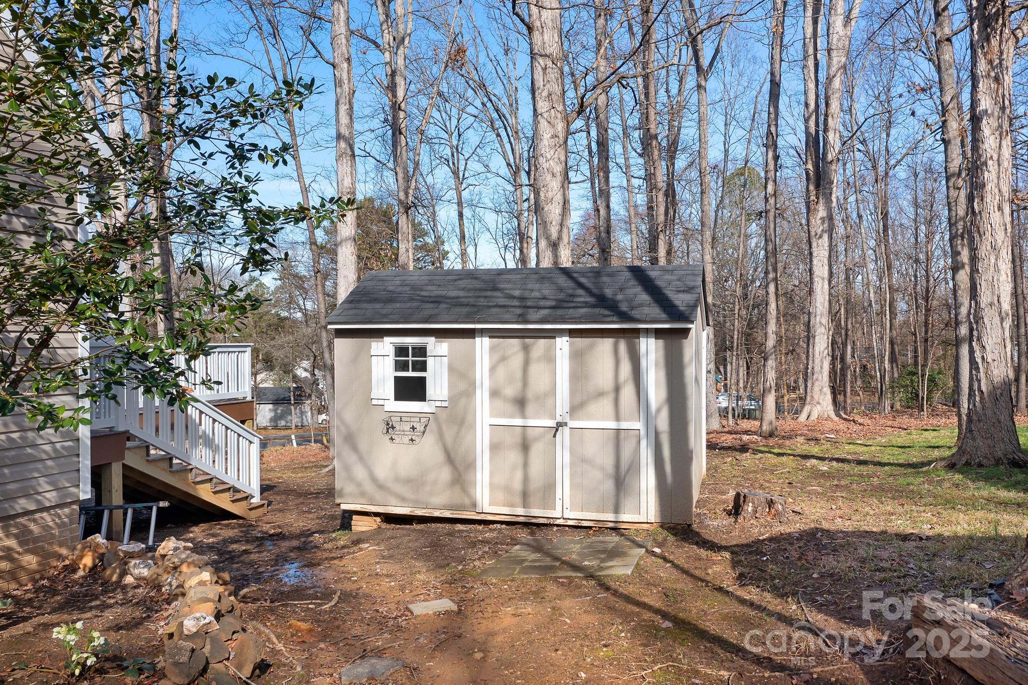 11121 Timber Hill Court
