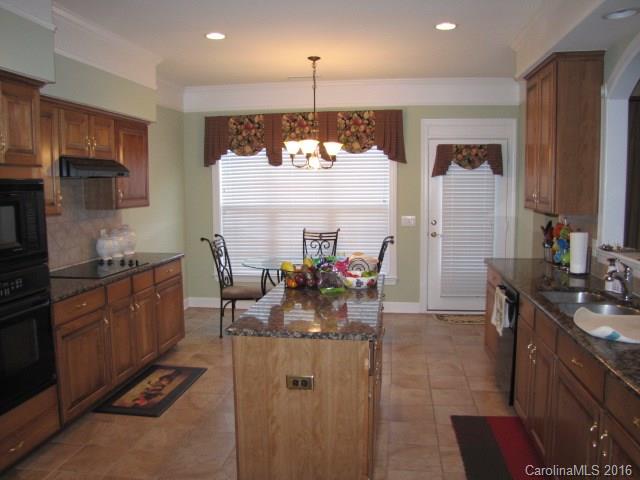 Ivy Ridge At Ballantyne - Residential Lease