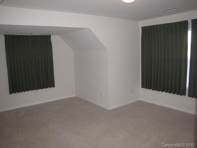 Ivy Ridge At Ballantyne - Residential Lease