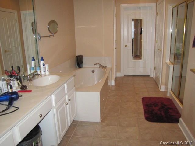 Ivy Ridge At Ballantyne - Residential Lease