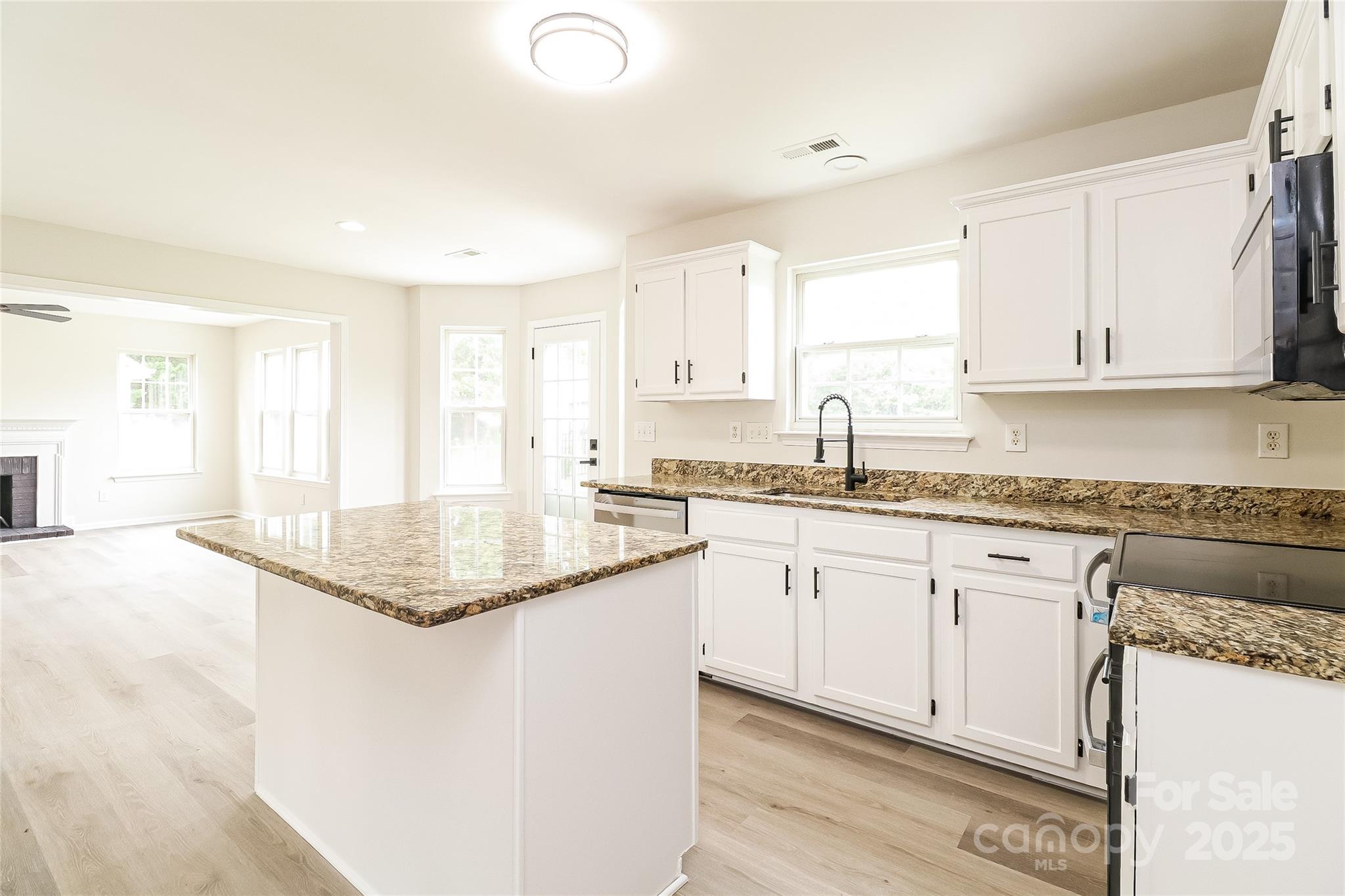 Knightsbridge - Residential