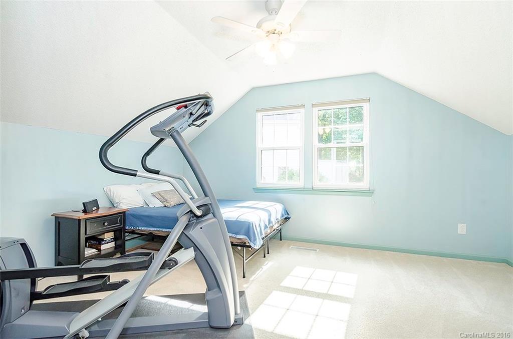 Woodside Falls - Residential