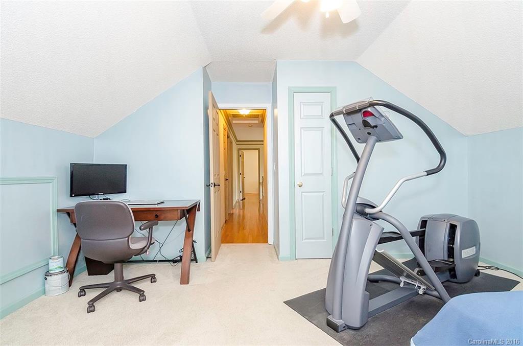 Woodside Falls - Residential