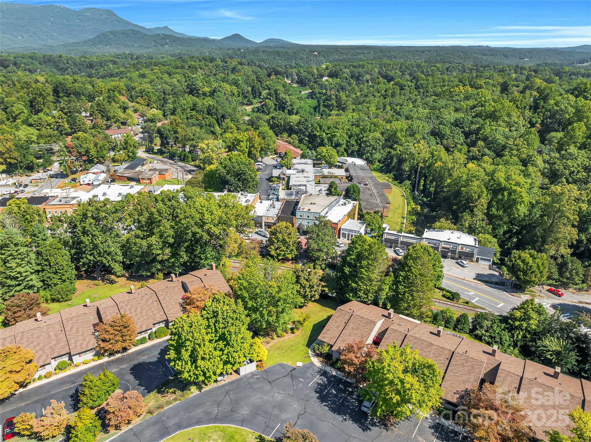 Oak Hall - Residential