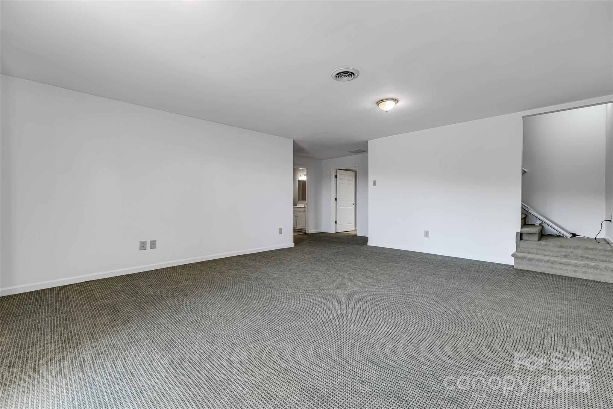 Oak Hall - Residential