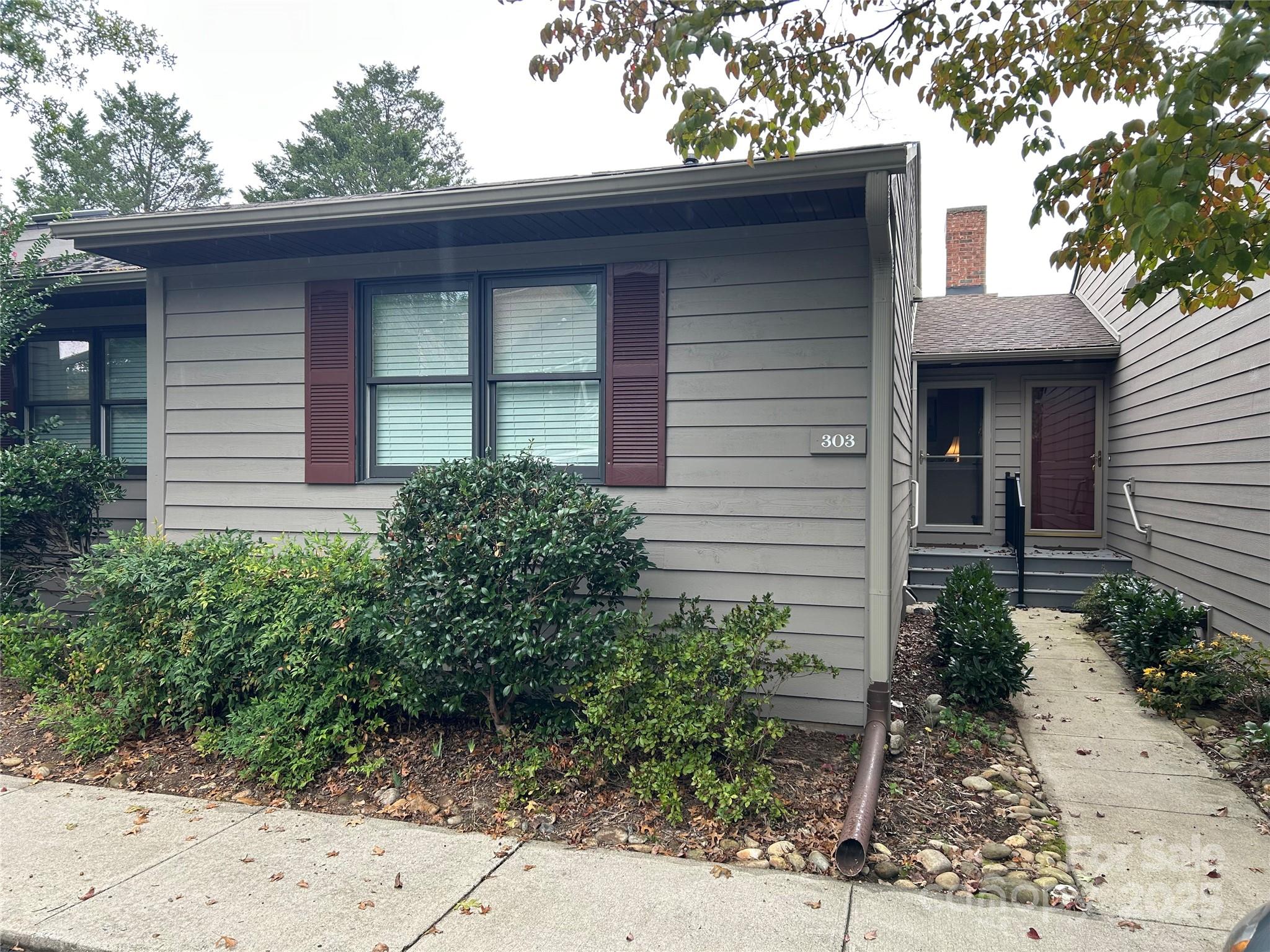 Oak Hall - Residential