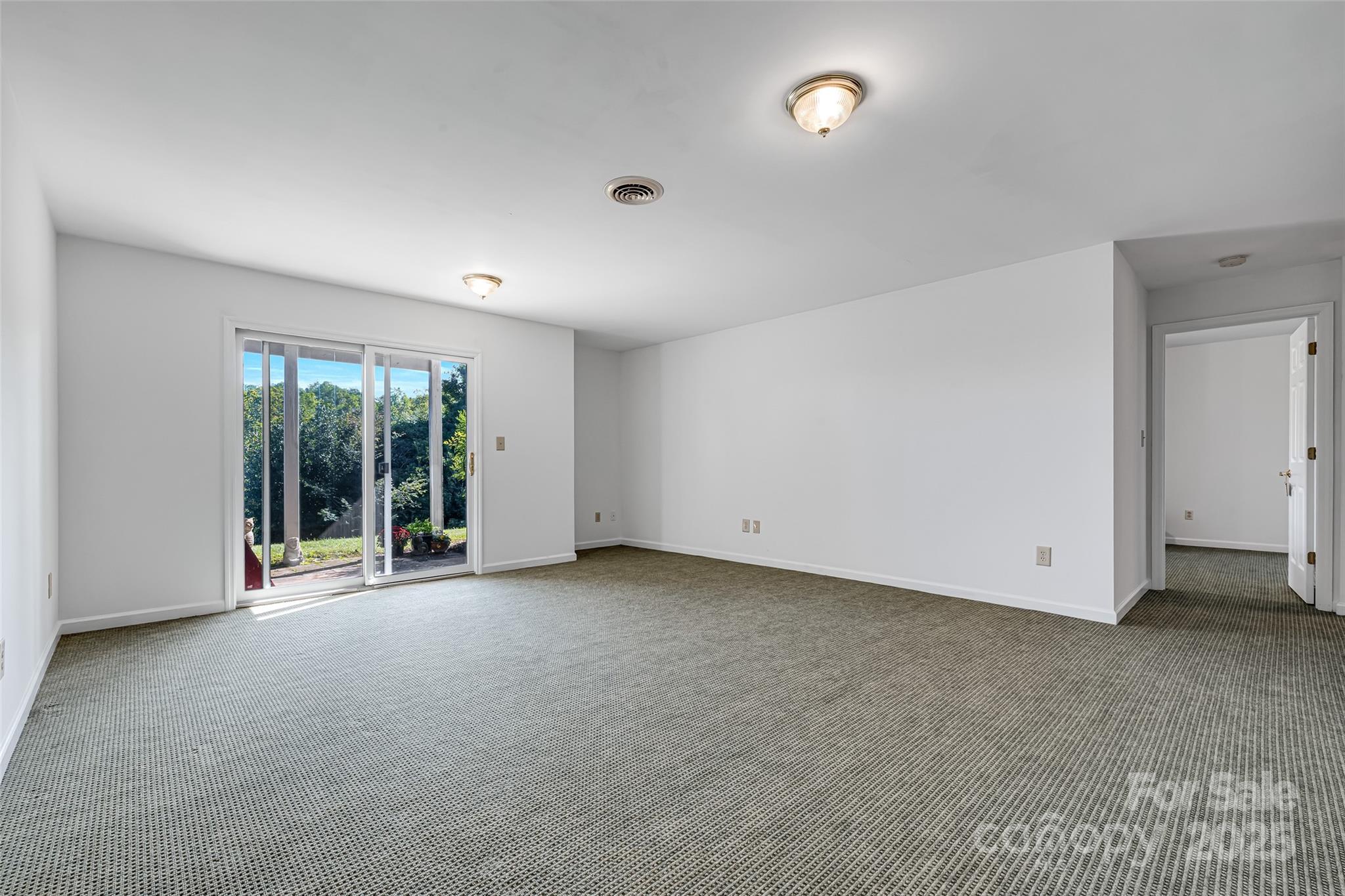 Oak Hall - Residential