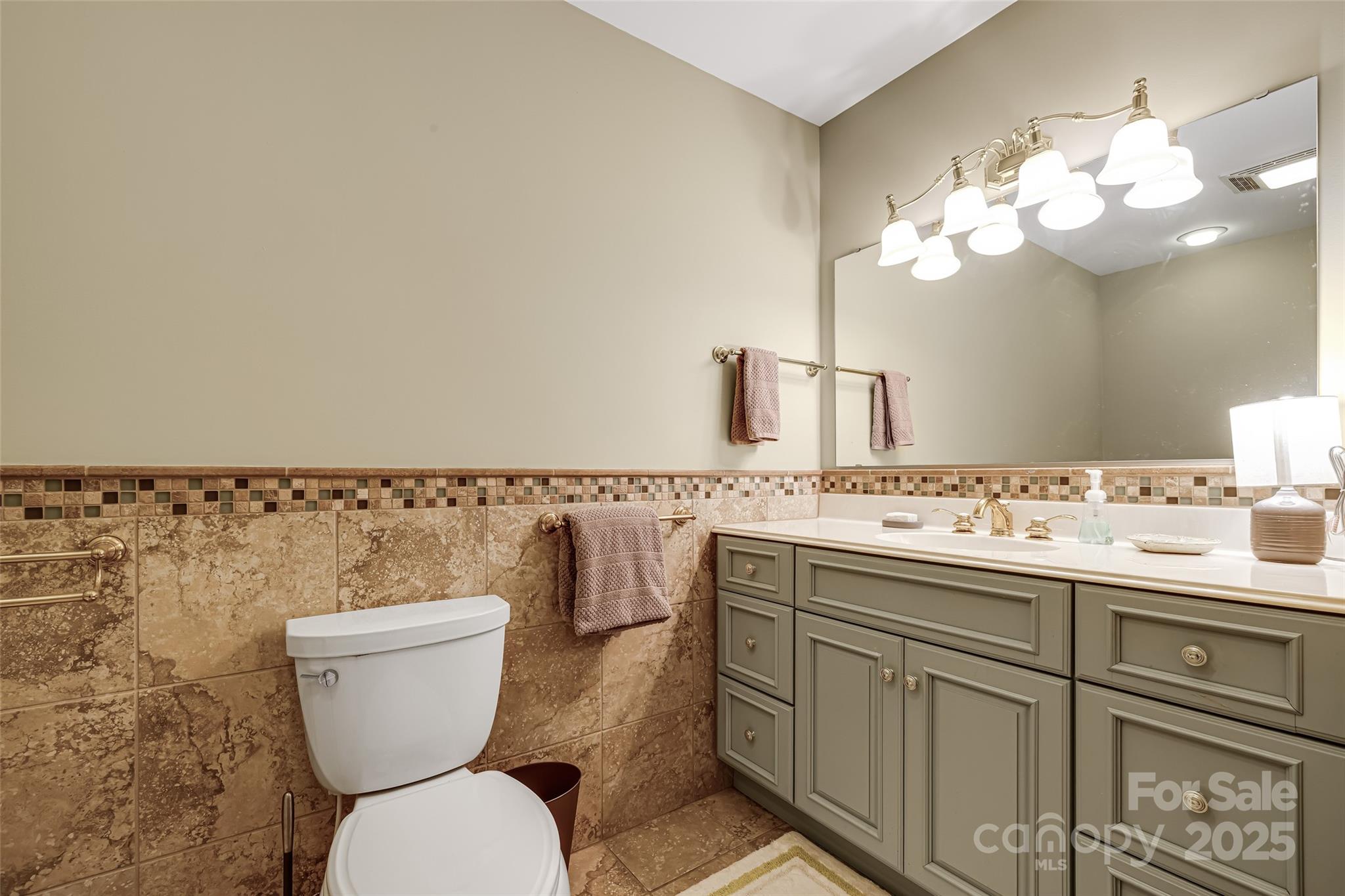 Oak Hall - Residential