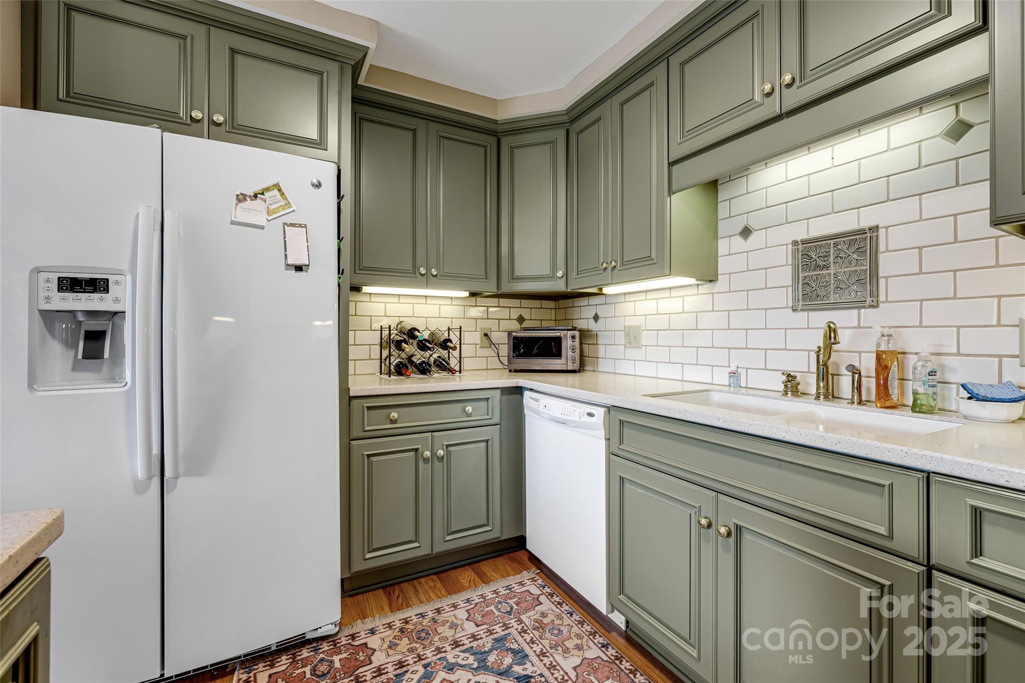 Oak Hall - Residential