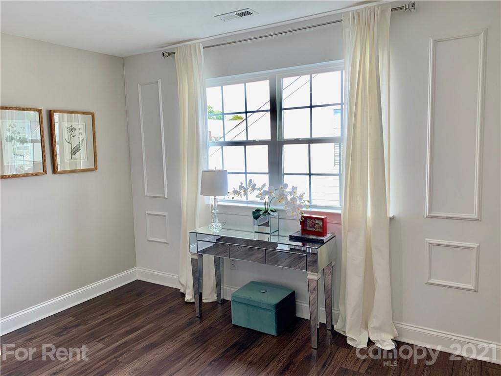 Oakland Pointe - Residential Lease