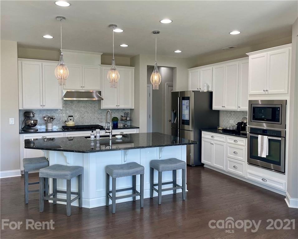 Oakland Pointe - Residential Lease