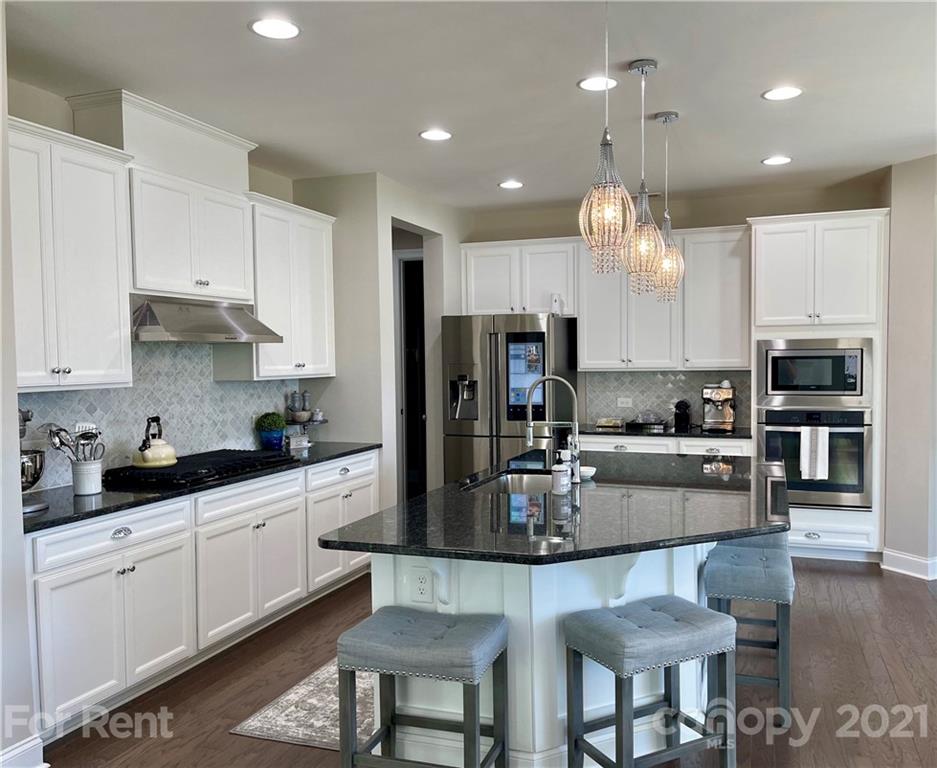 Oakland Pointe - Residential Lease