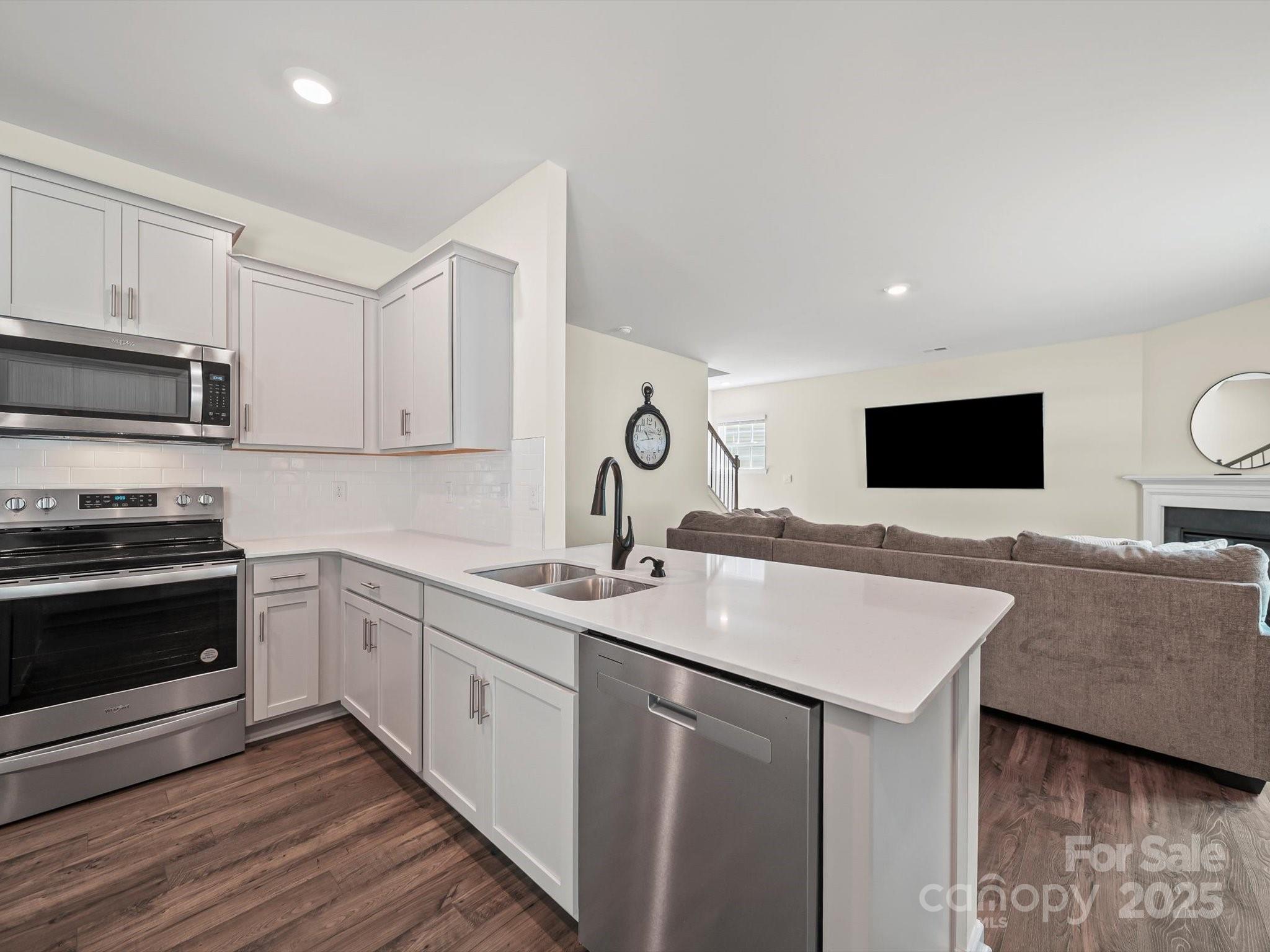 Crossroads - Residential