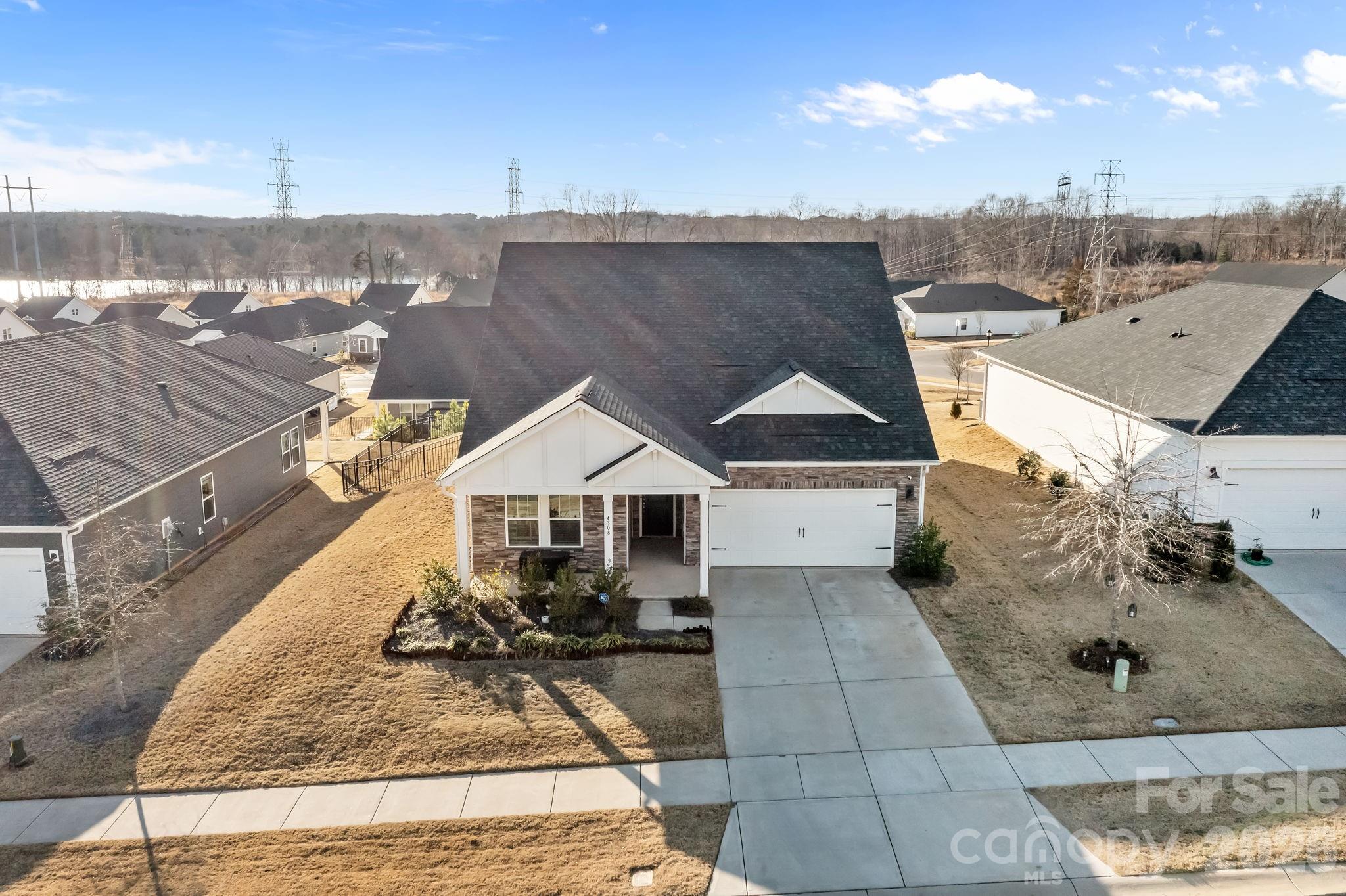 The Vineyards on Lake Wylie - Residential