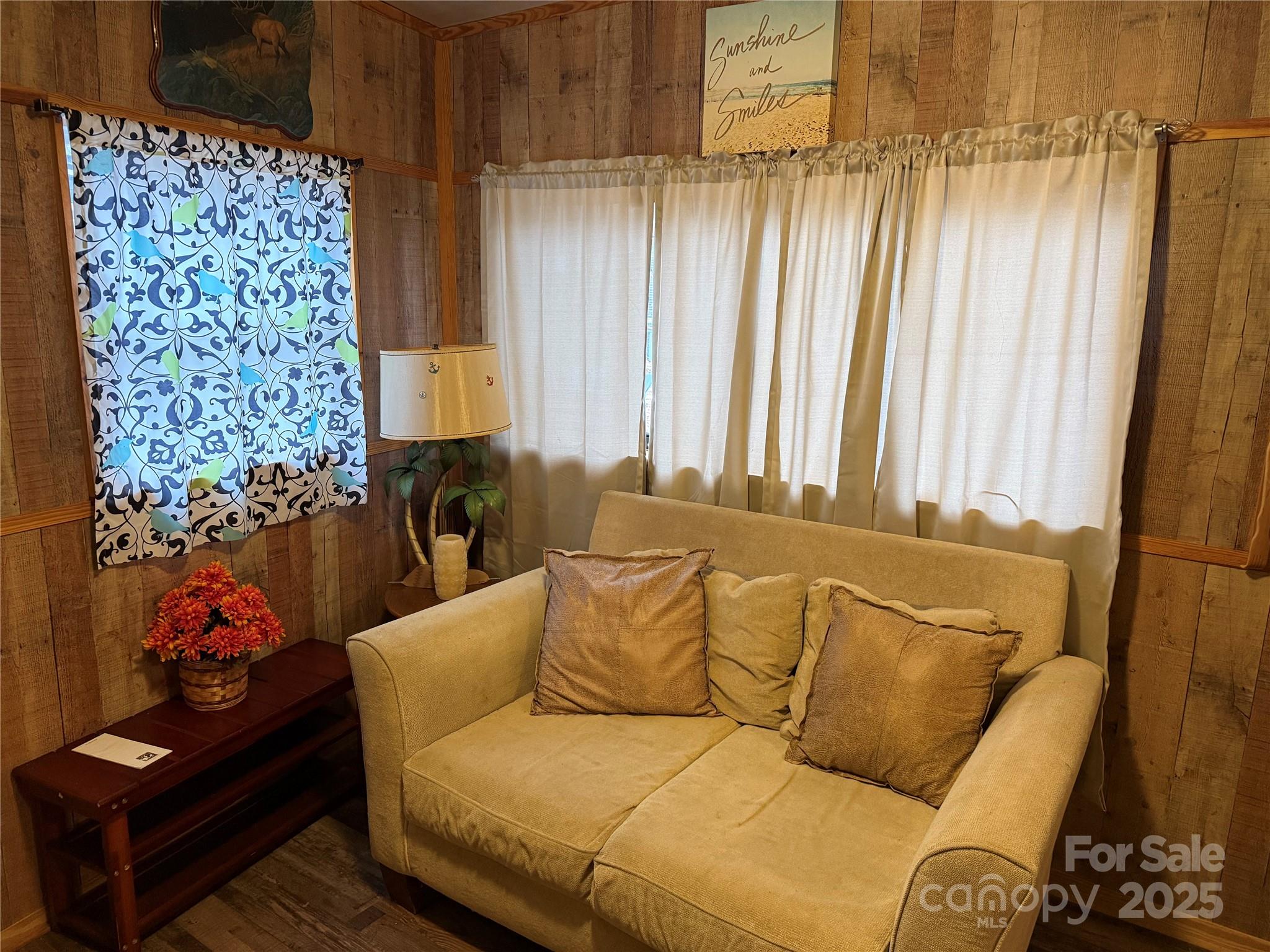 Twin Harbor - Residential