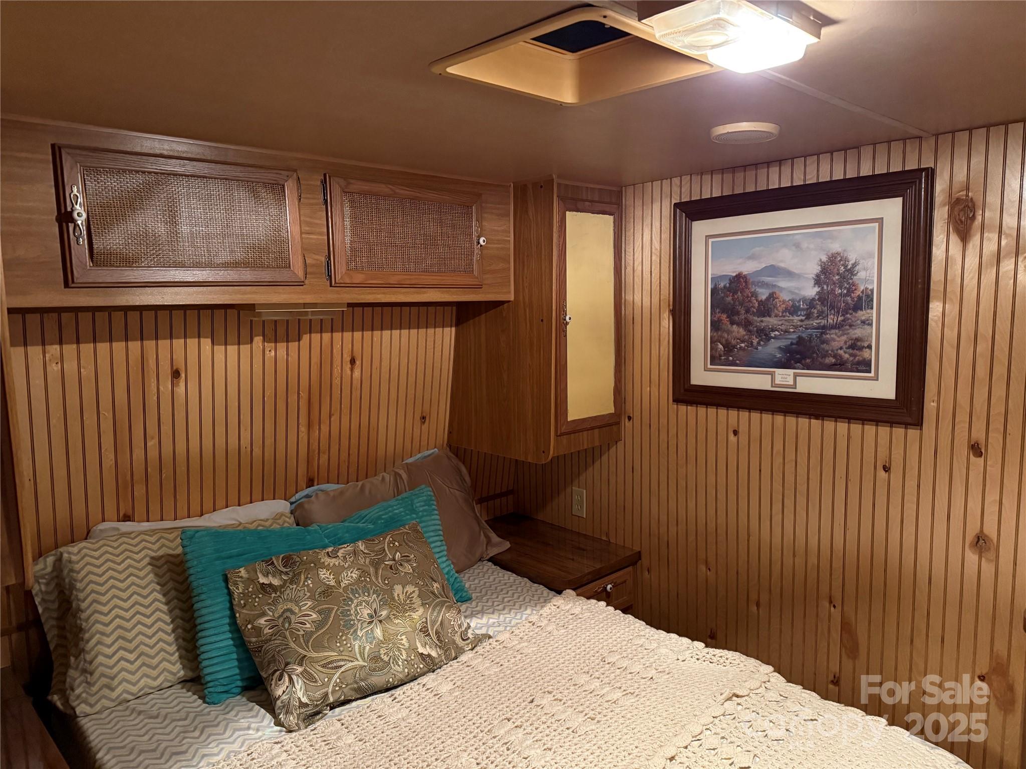 Twin Harbor - Residential