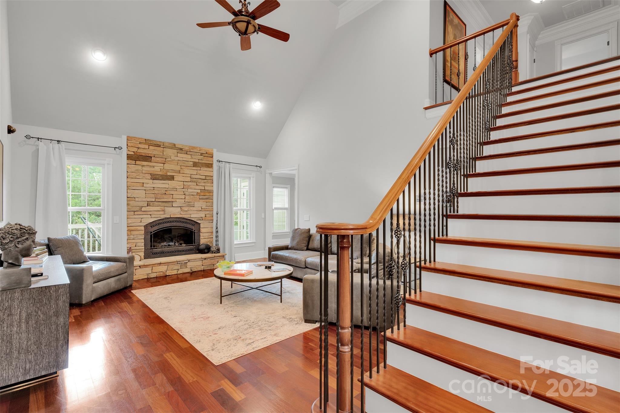 4552 Sawgrass Court