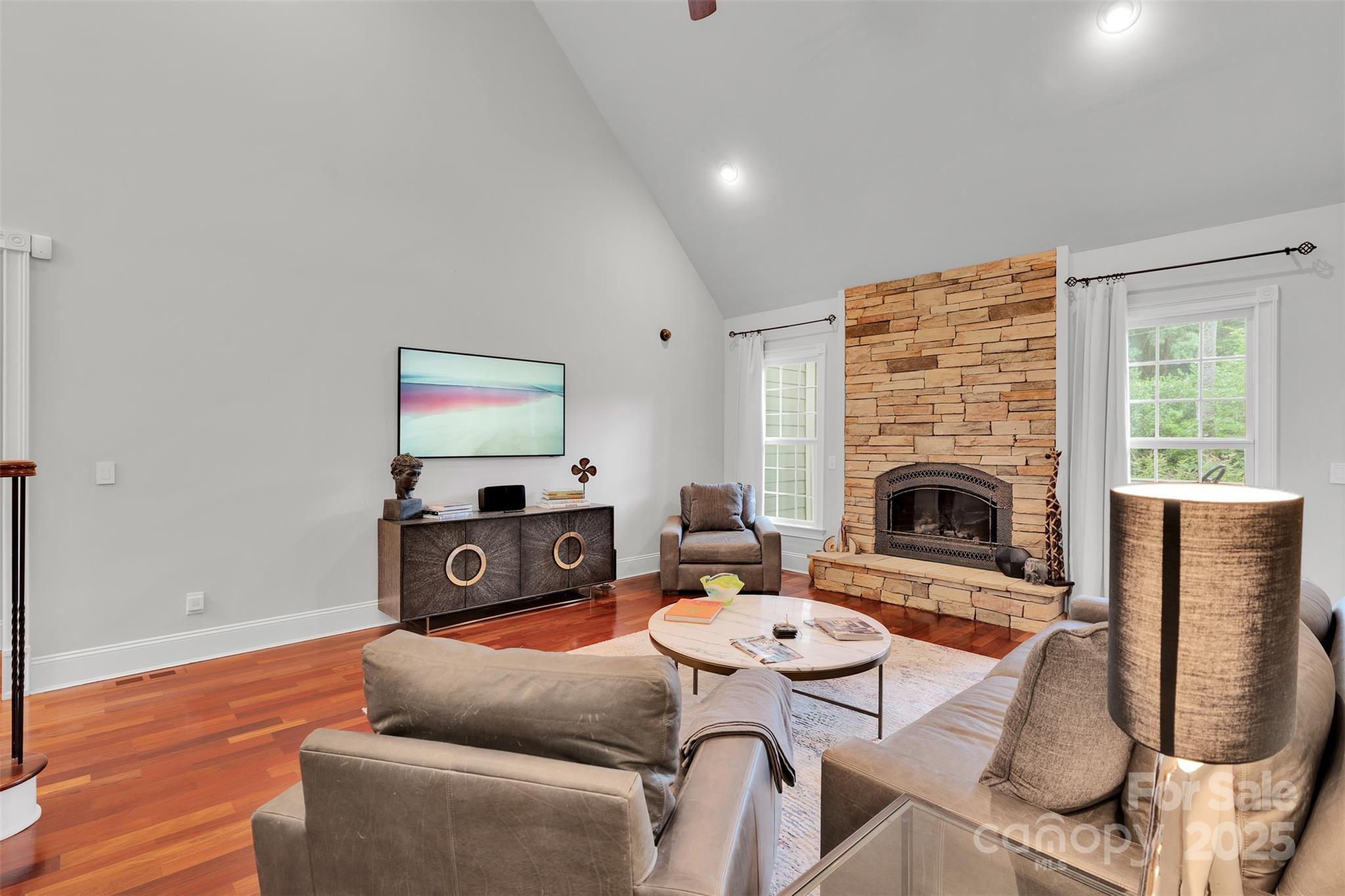 4552 Sawgrass Court
