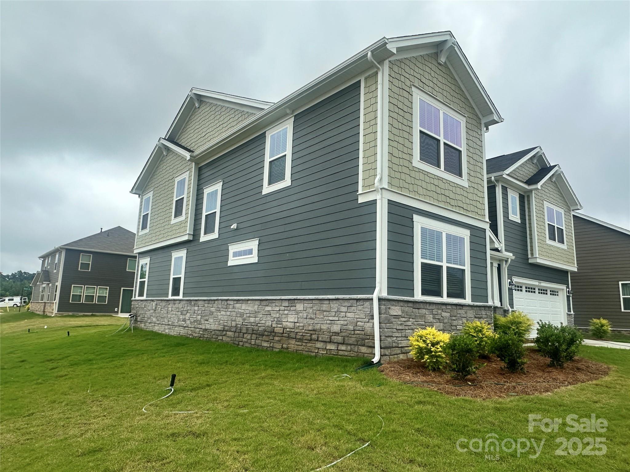 2505 Crimson Way