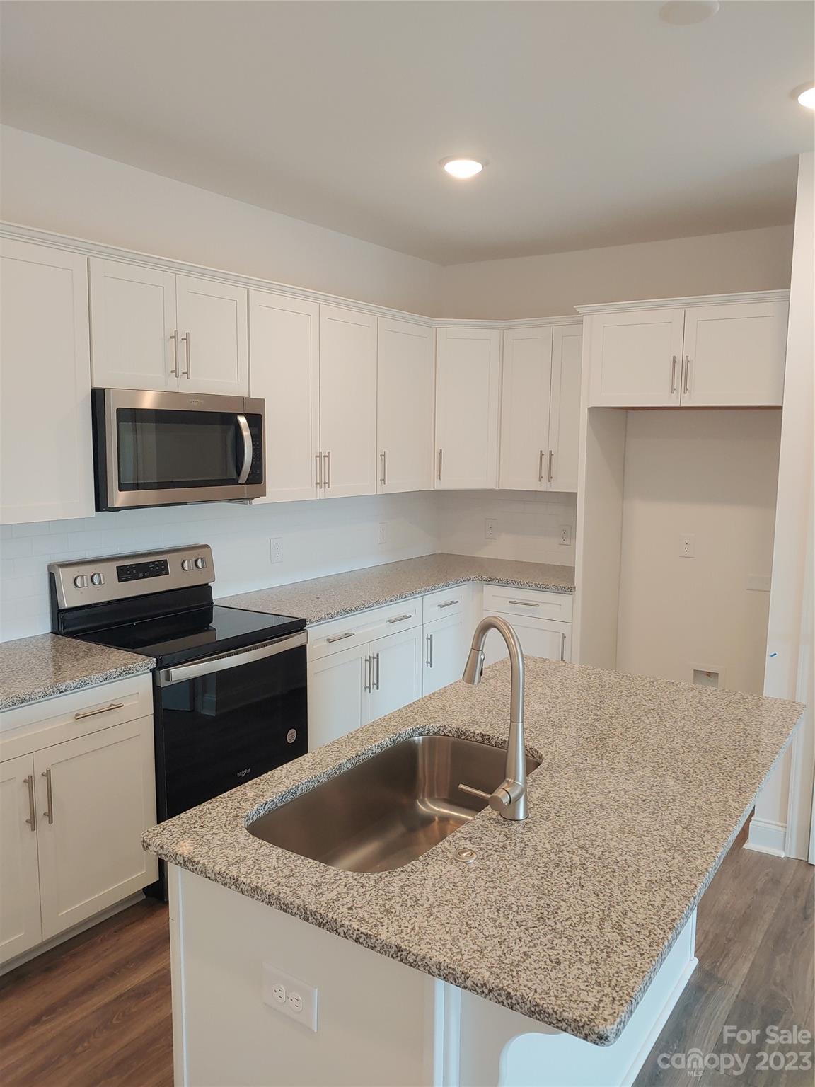 Hawks Ridge - Residential