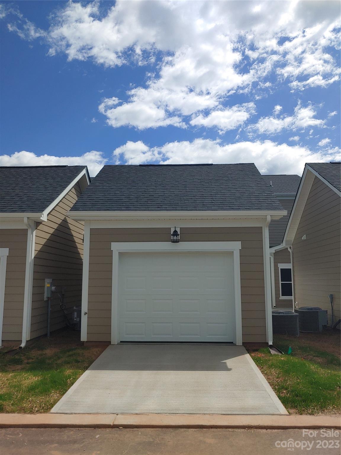 Hawks Ridge - Residential