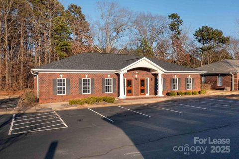 Photo of 3057 Senna Drive, Matthews, NC 28105 (MLS # 4281458)
