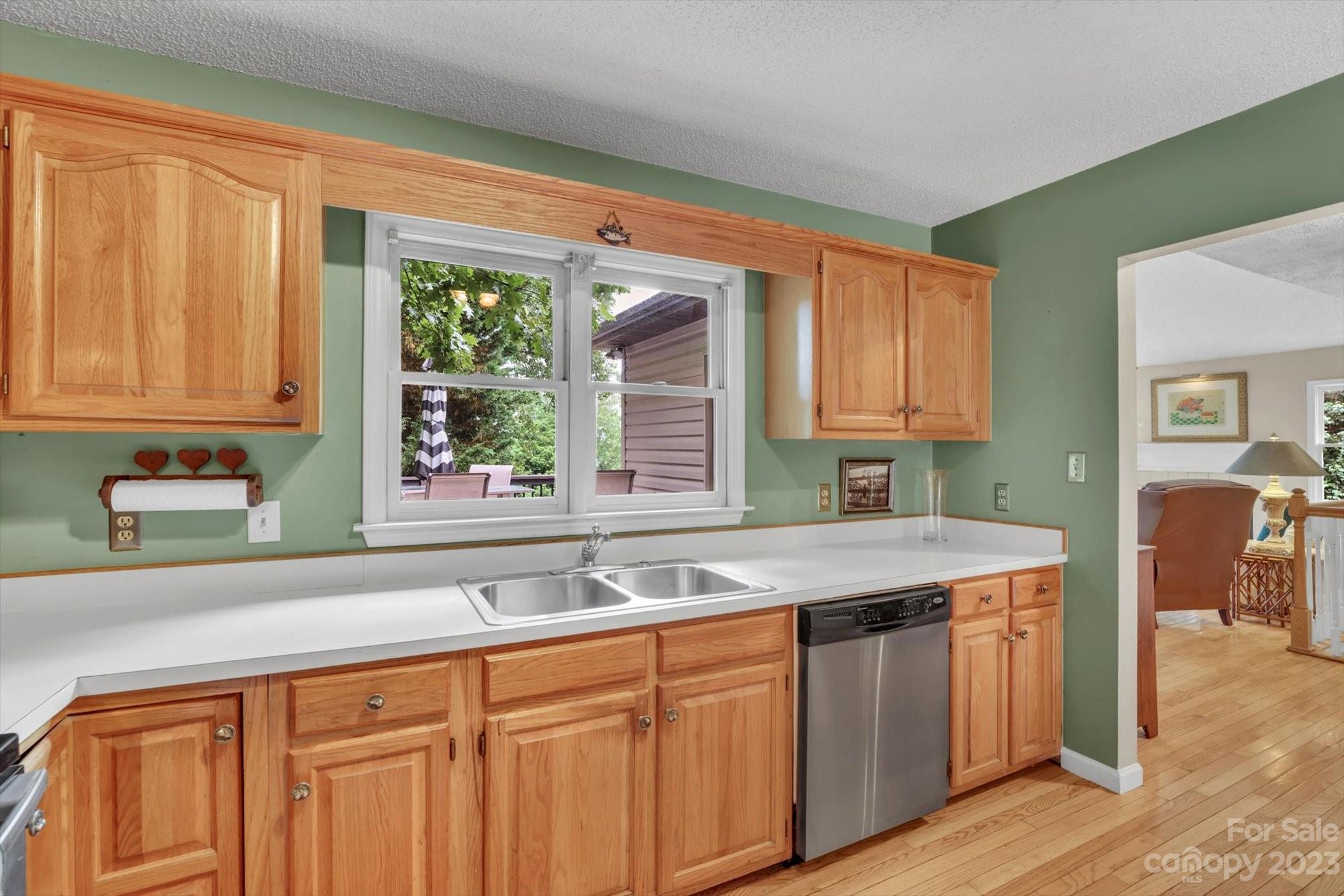 Laurel Pointe - Residential