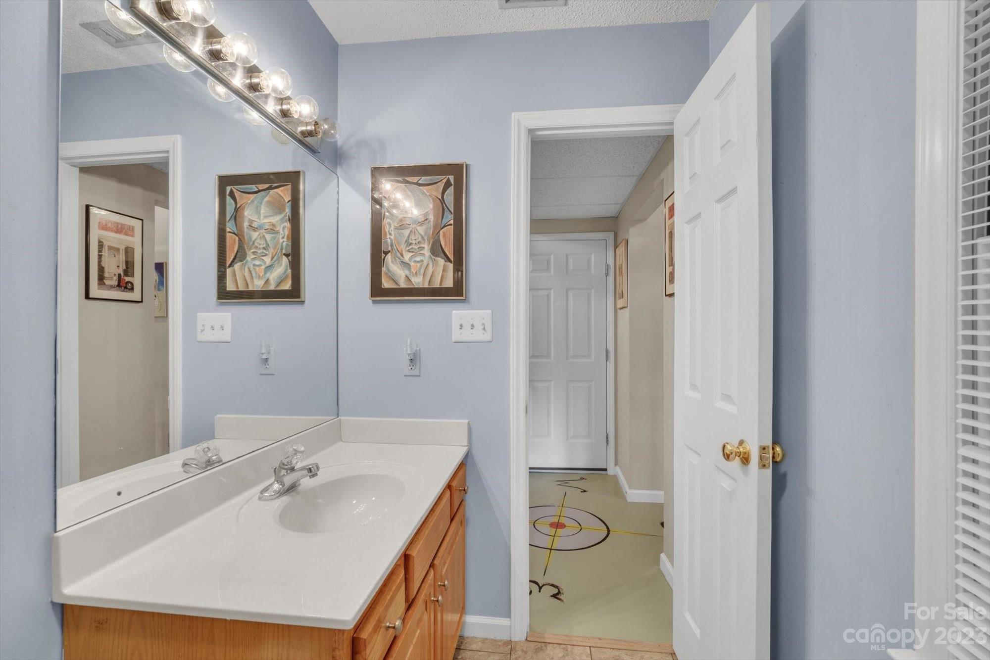 Laurel Pointe - Residential