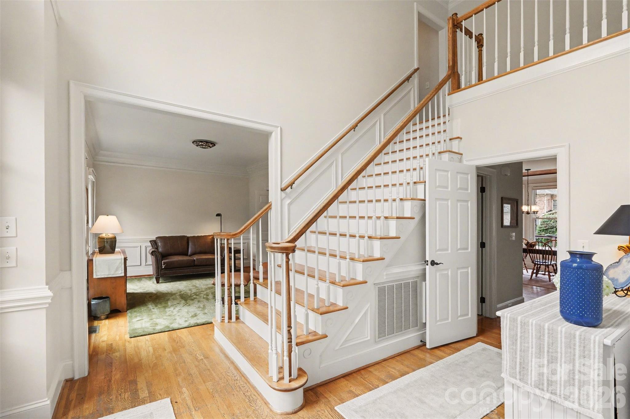 8710 Oakthorpe Drive