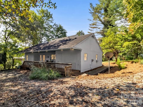Photo of 136 Buchanan Loop, Webster, NC 28779 (MLS # 4422379)
