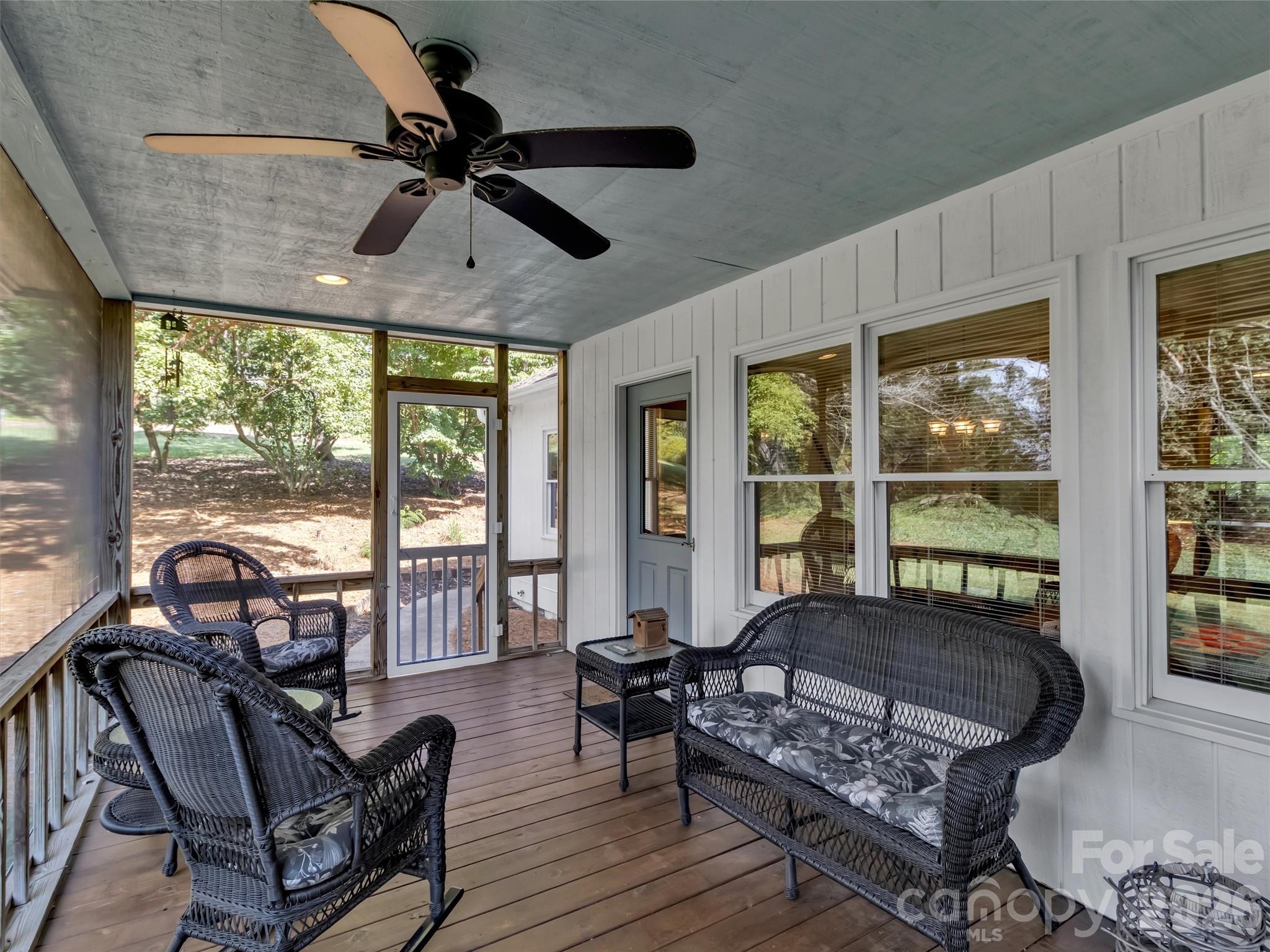 136 Buchanan Loop