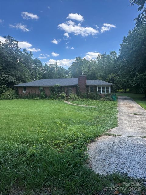 326 Neal Drive Charlotte NC 28213