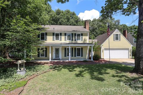 Photo of 2248 Lawton Bluff Road, Charlotte, NC 28226 (MLS # 4399037)
