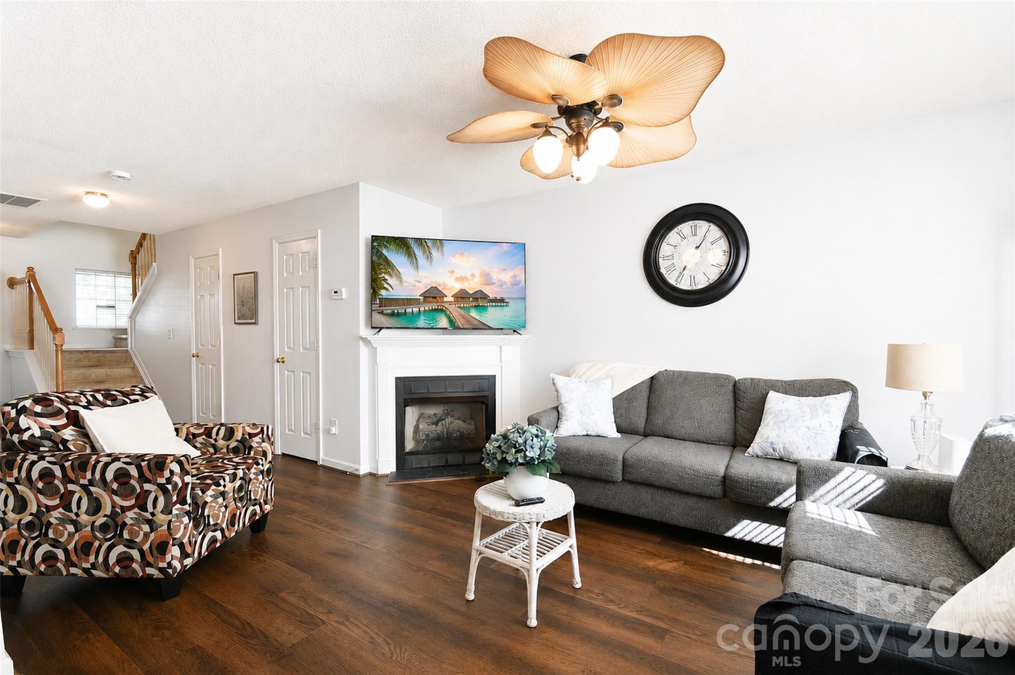 10618 Pointed Leaf Court