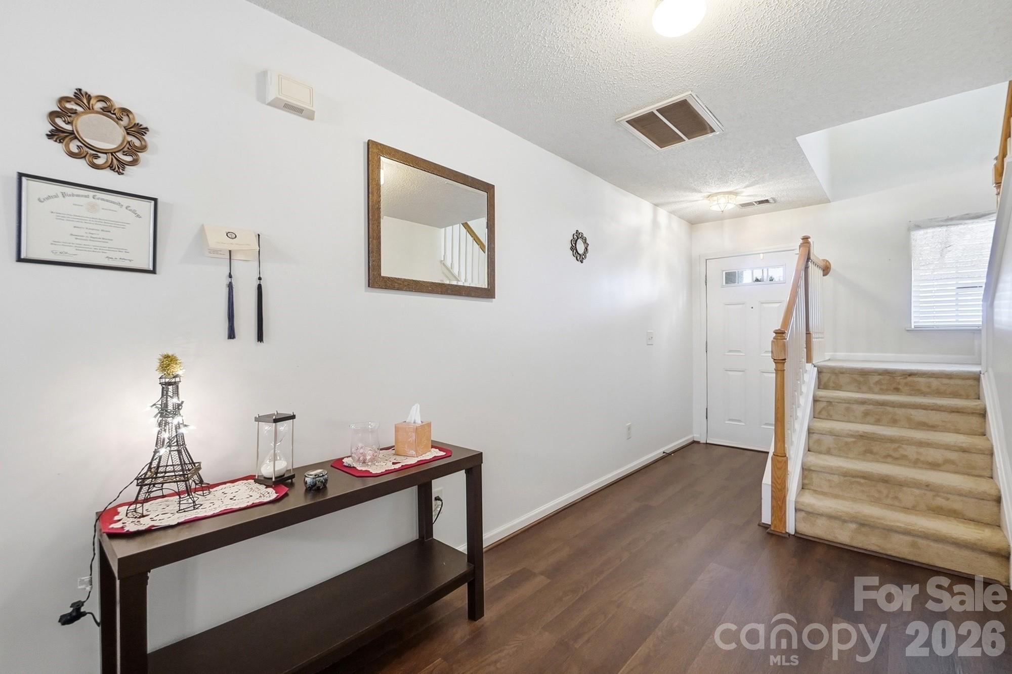 10618 Pointed Leaf Court