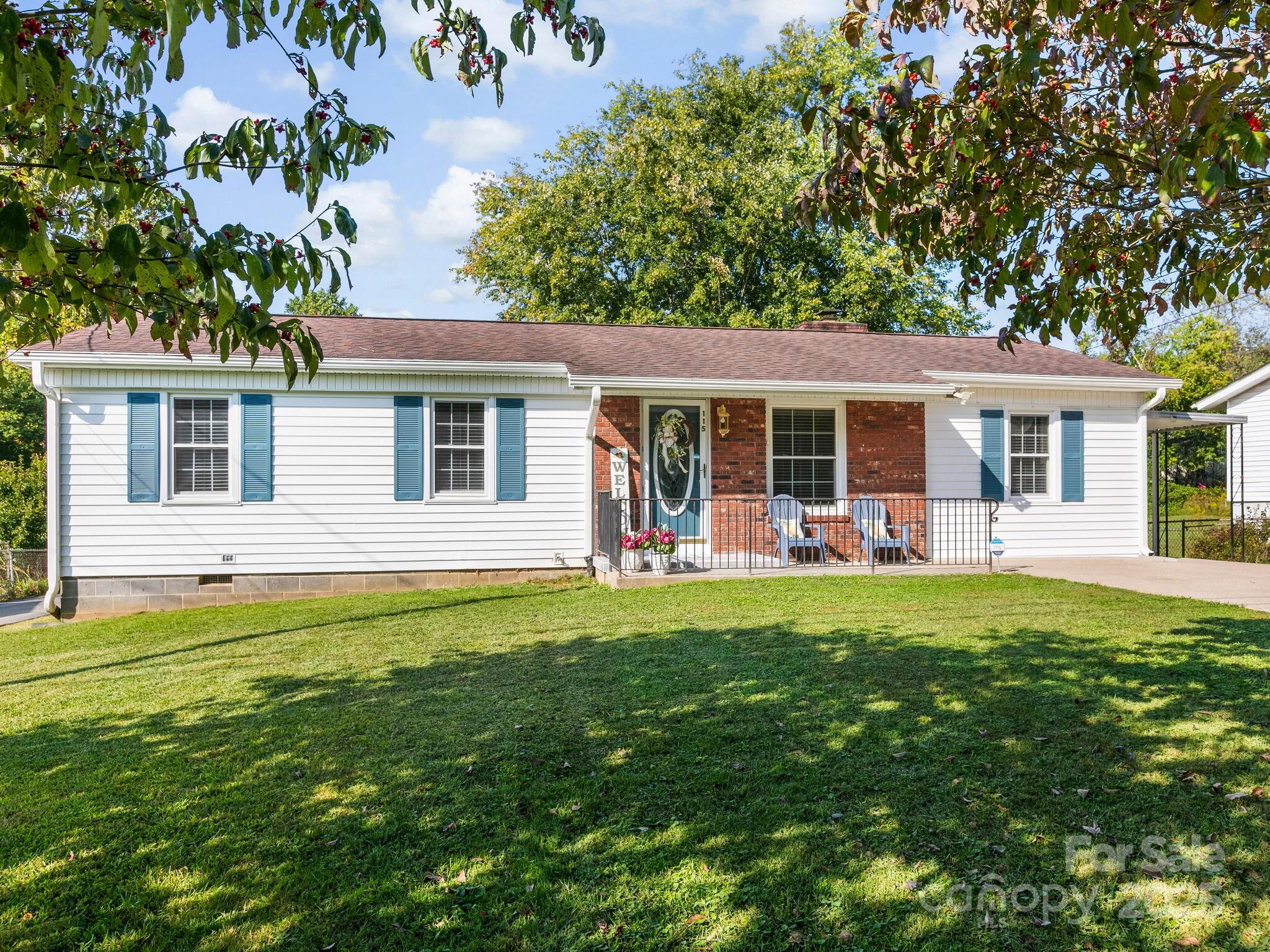 115 Scenic View Drive