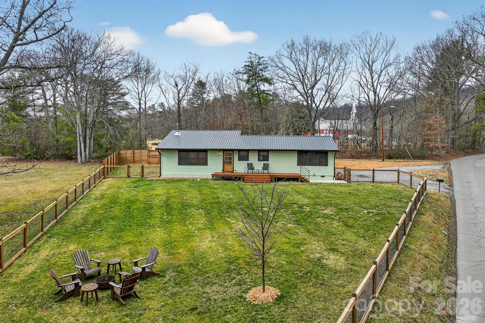 Haw Creek - Residential