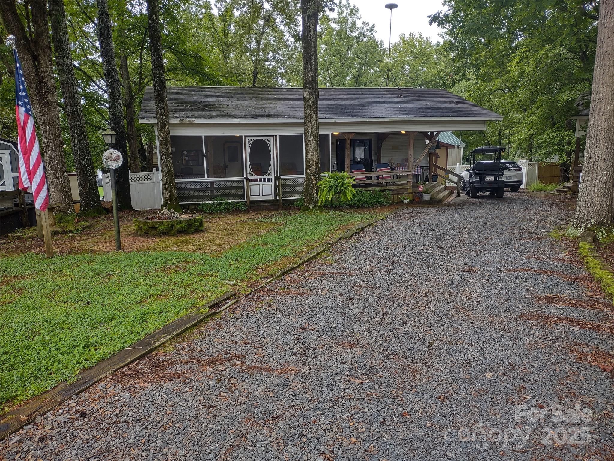 Twin Harbor - Residential