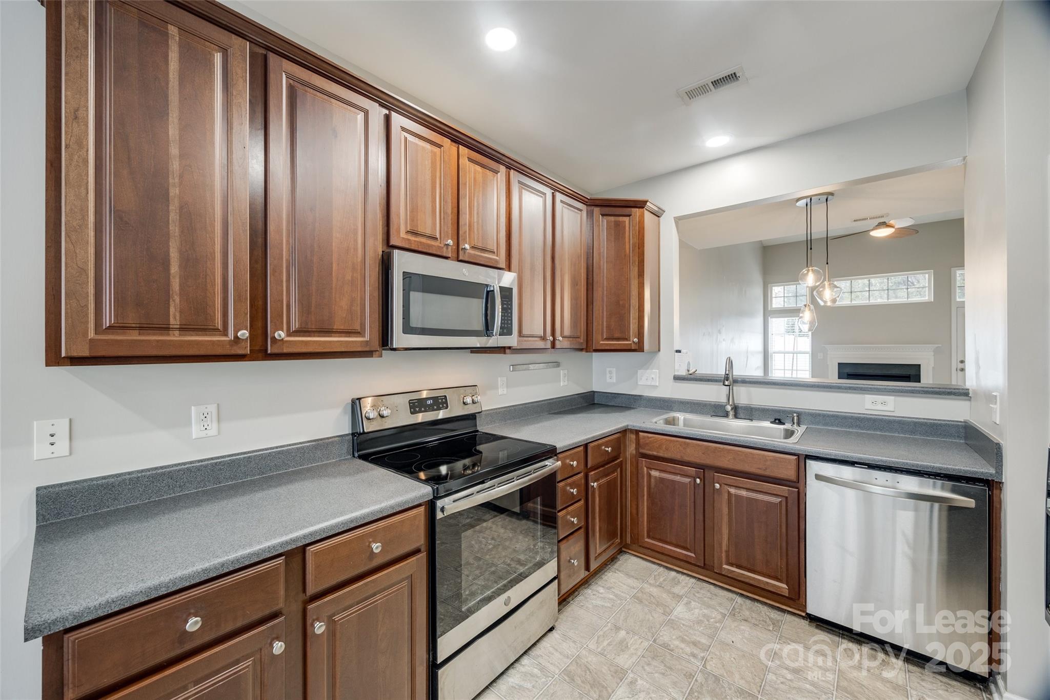 Regent Park - Residential Lease