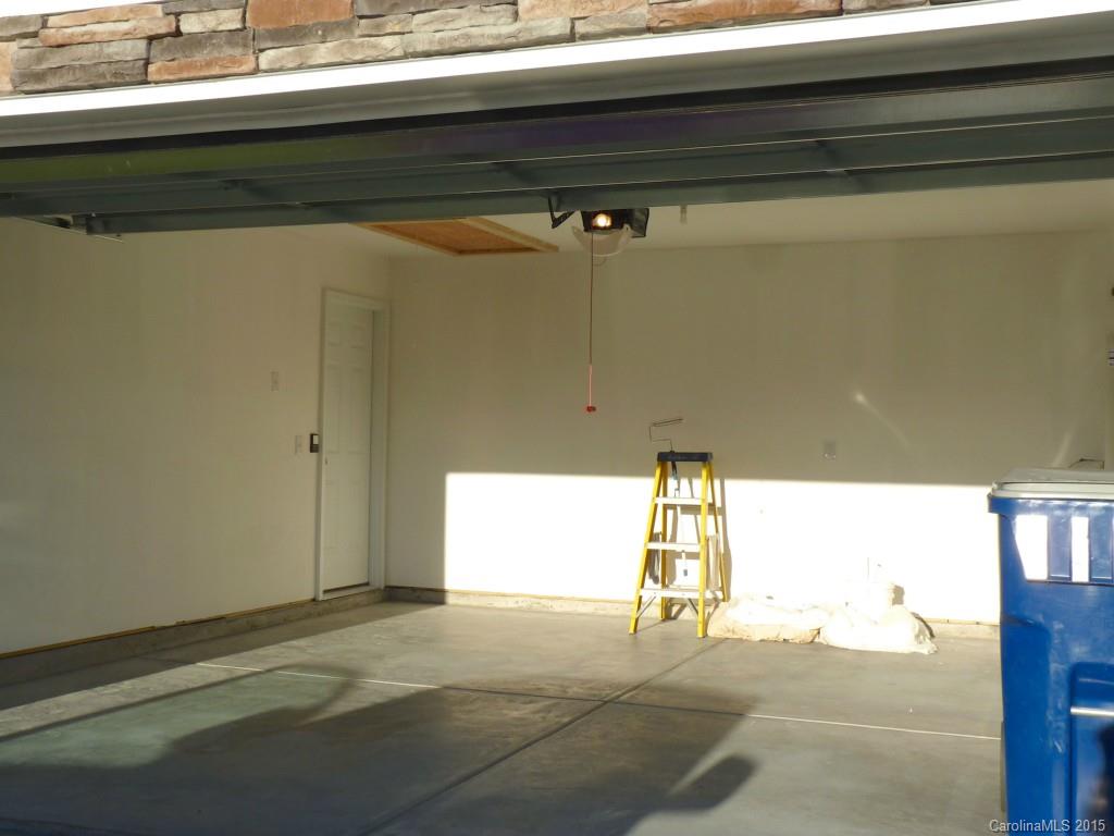 Autumn Woods - Residential Lease