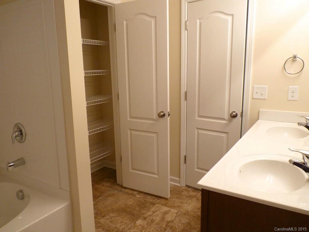 Autumn Woods - Residential Lease