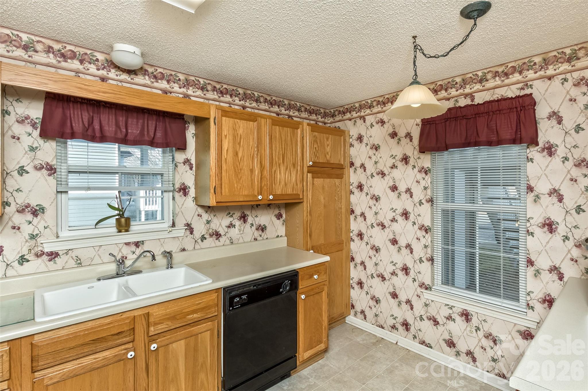 3305 Idle Hour Drive