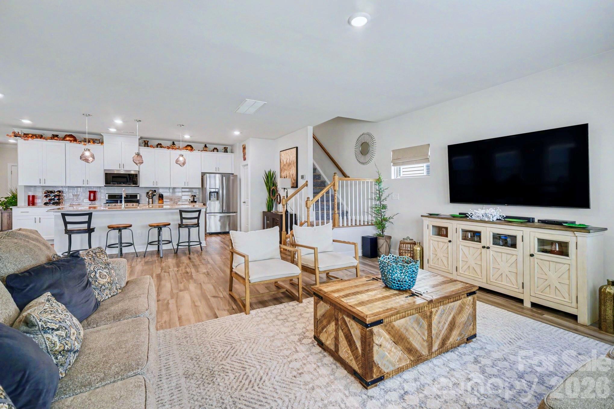 Larkhaven Hills - Residential