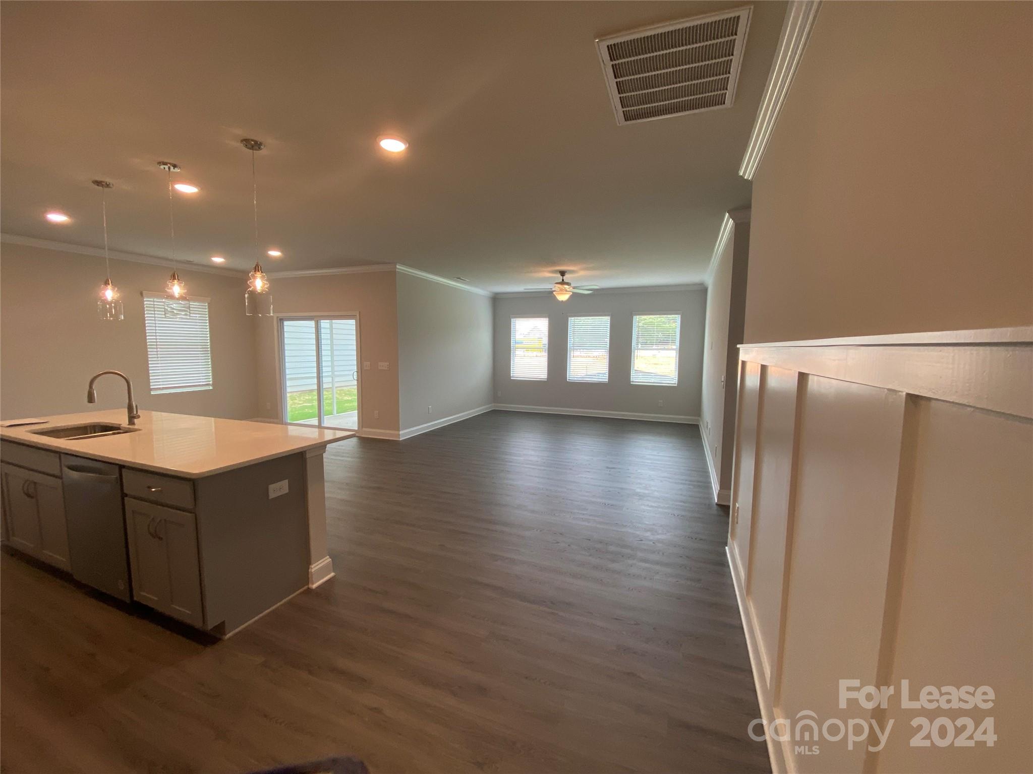 Grove Manor - Residential Lease