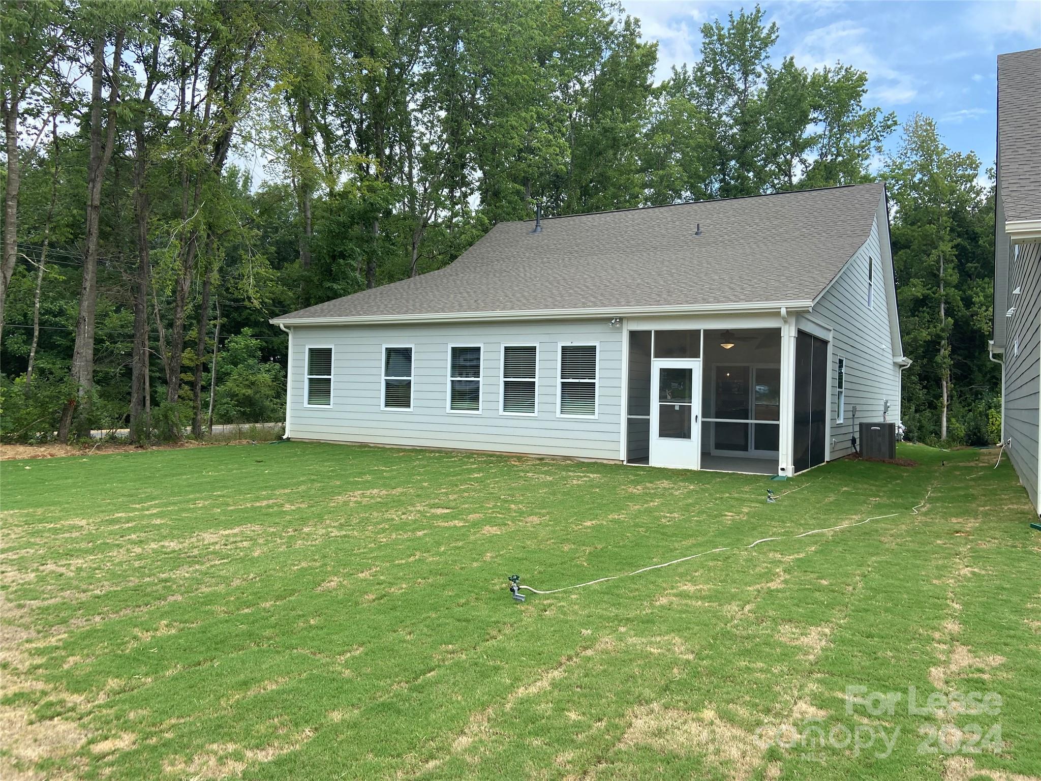 Grove Manor - Residential Lease