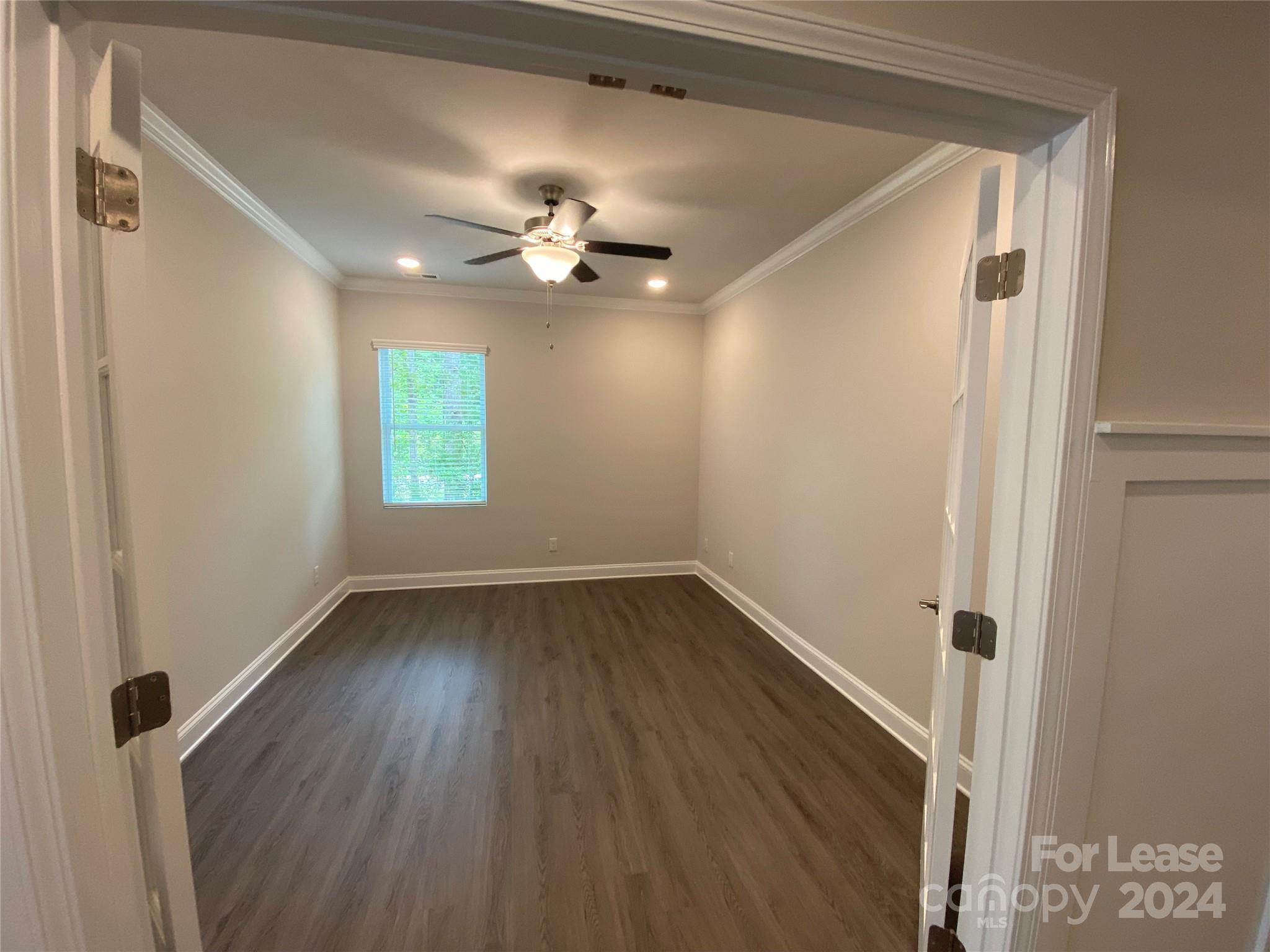 Grove Manor - Residential Lease