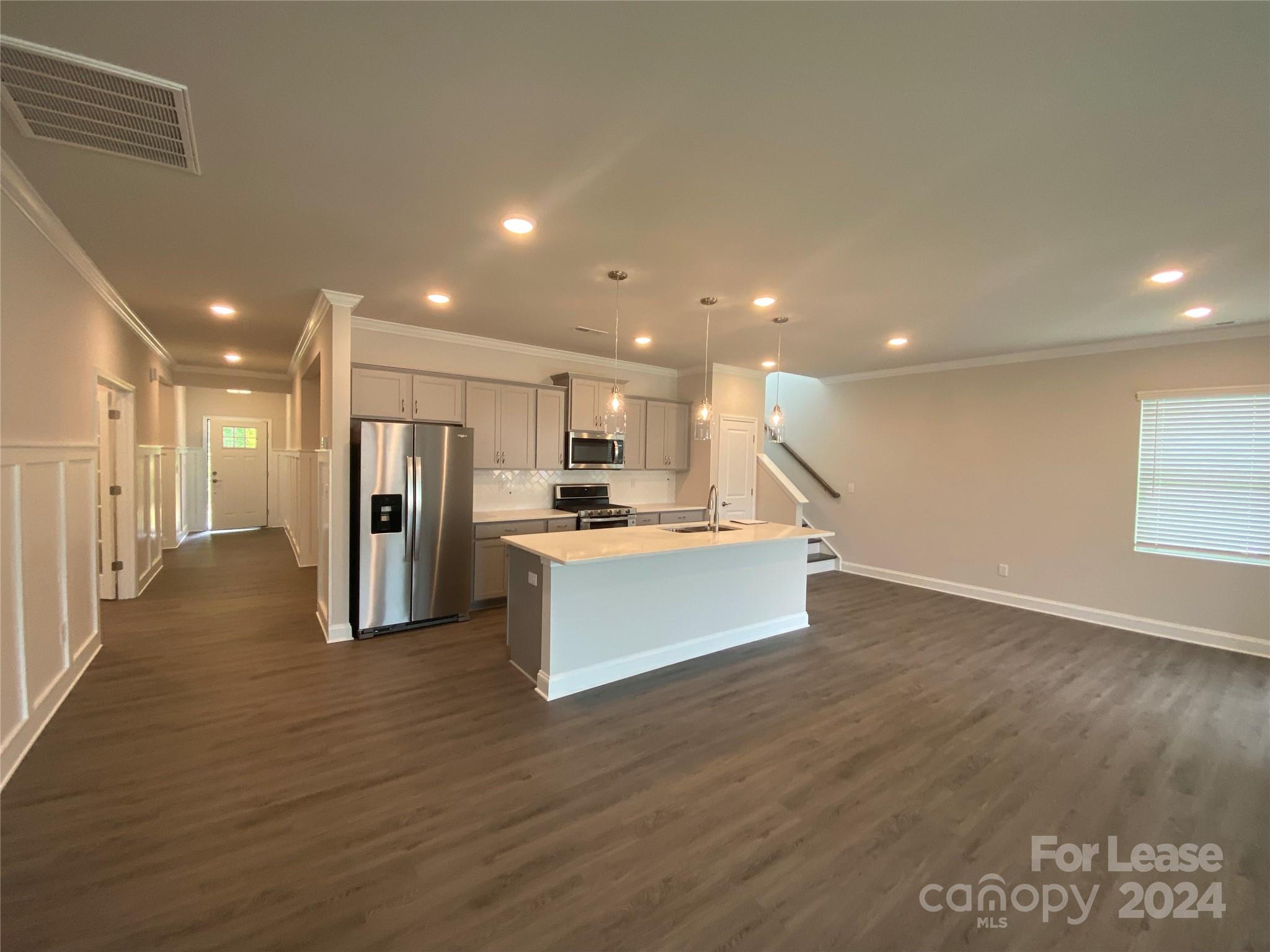 Grove Manor - Residential Lease