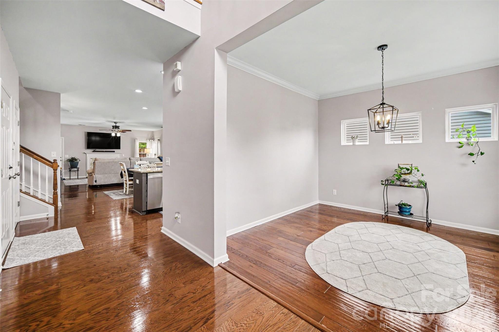 5007 Sipes Place
